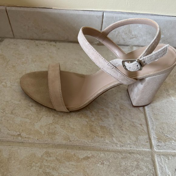 LIKE NEW! Lula Block Heel Slingback Sandal In Blush Suede - 10M - Picture 2 of 4